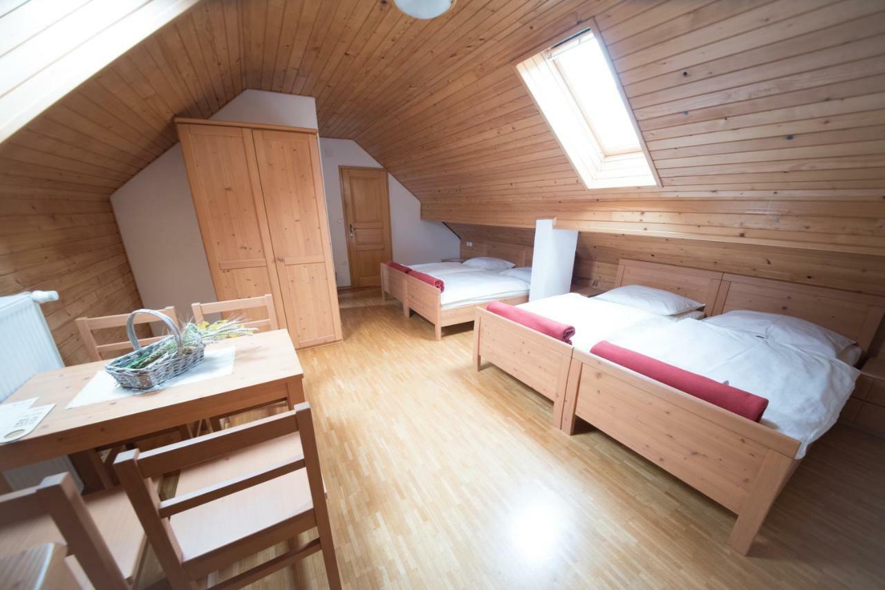 Tourist Farm Pr'Dovar Церклье-на-Гореньскем Экстерьер фото